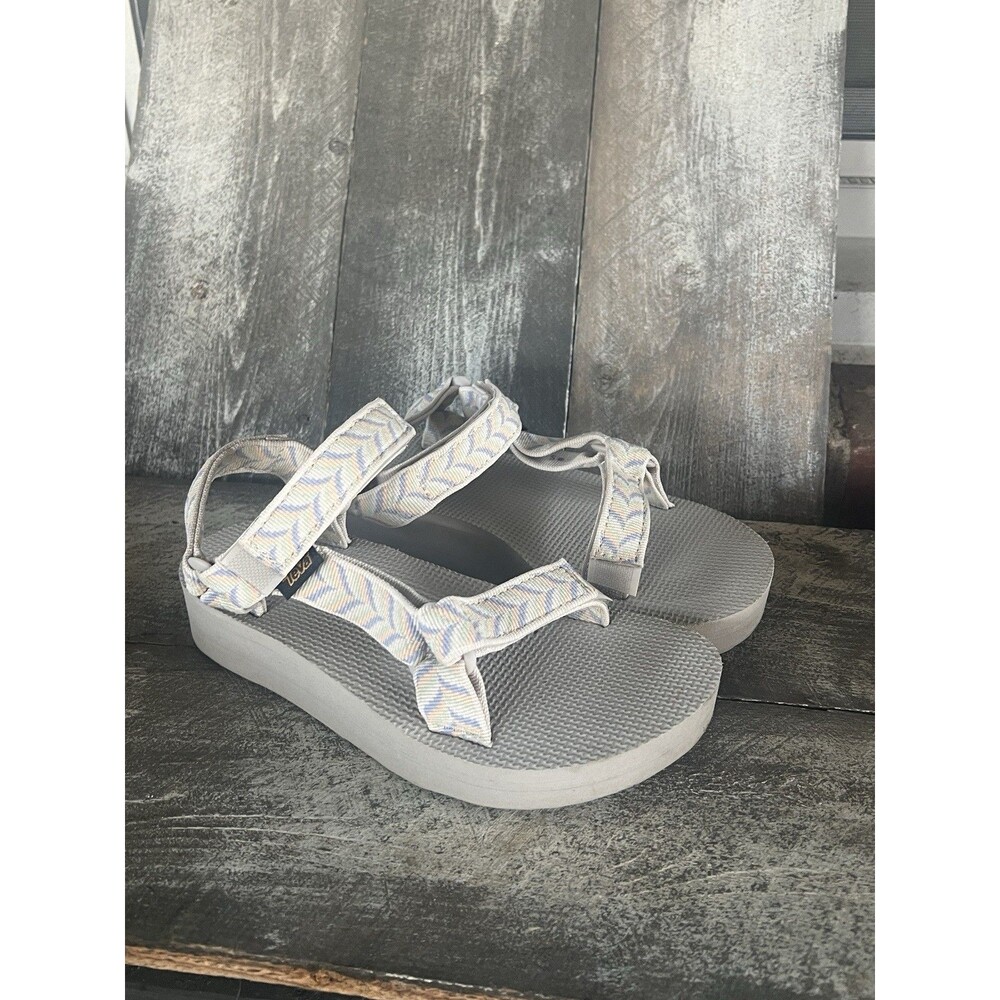 Teva Original Universal Sandals Women’s 5  Purple/Grey Colorway EUC